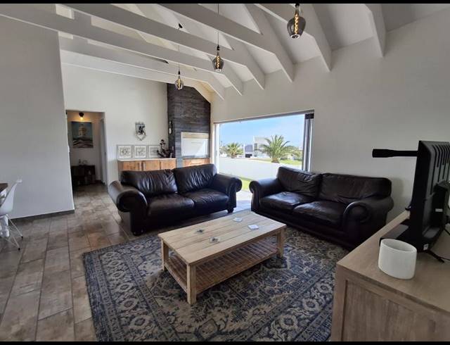 3 BEDROOM HOUSE FOR SALE IN SHELLEY POINT